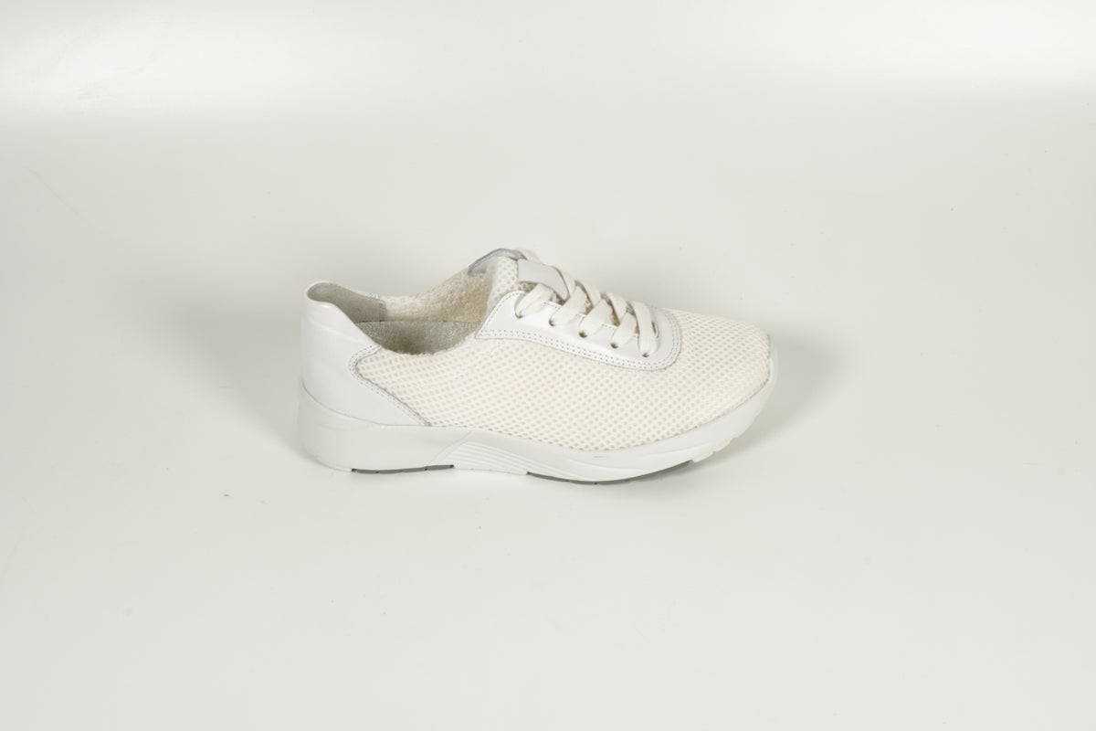 Sneaker White