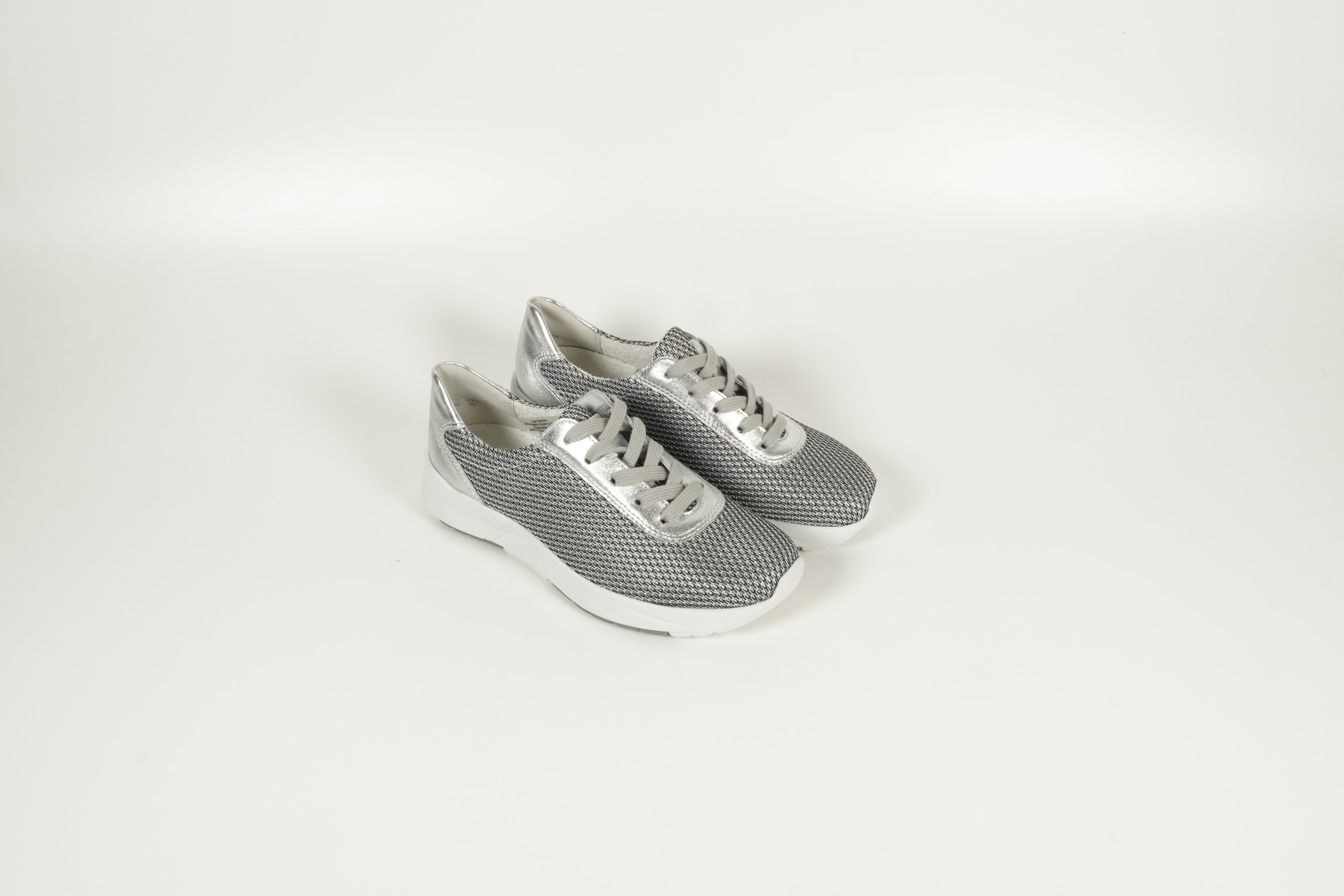 Sneaker Silber