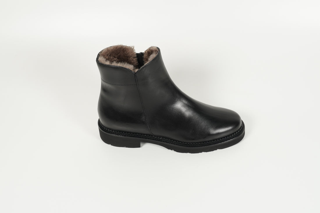Stiefelette gefüttert Schwarz