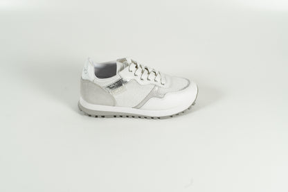 Sneaker White