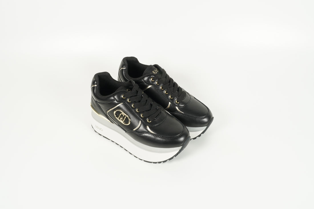 Sneaker Schwarz