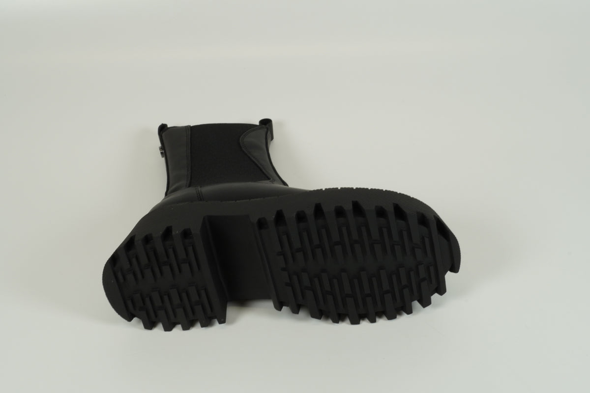 Boot Black