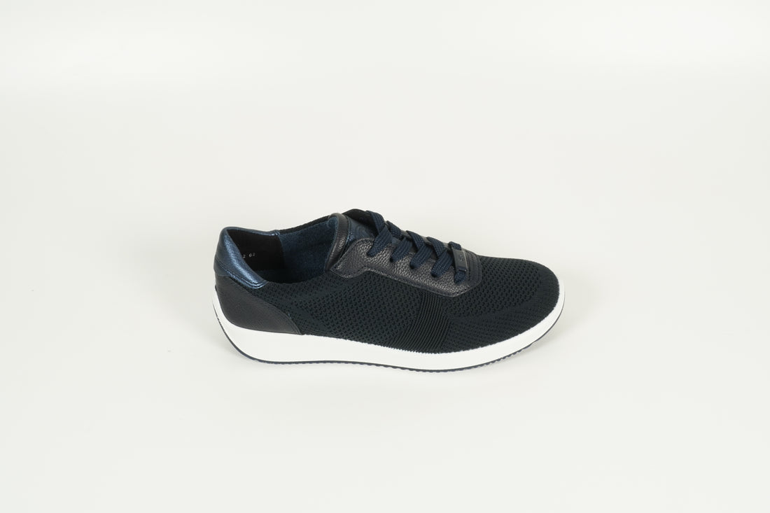 Sneaker Blau