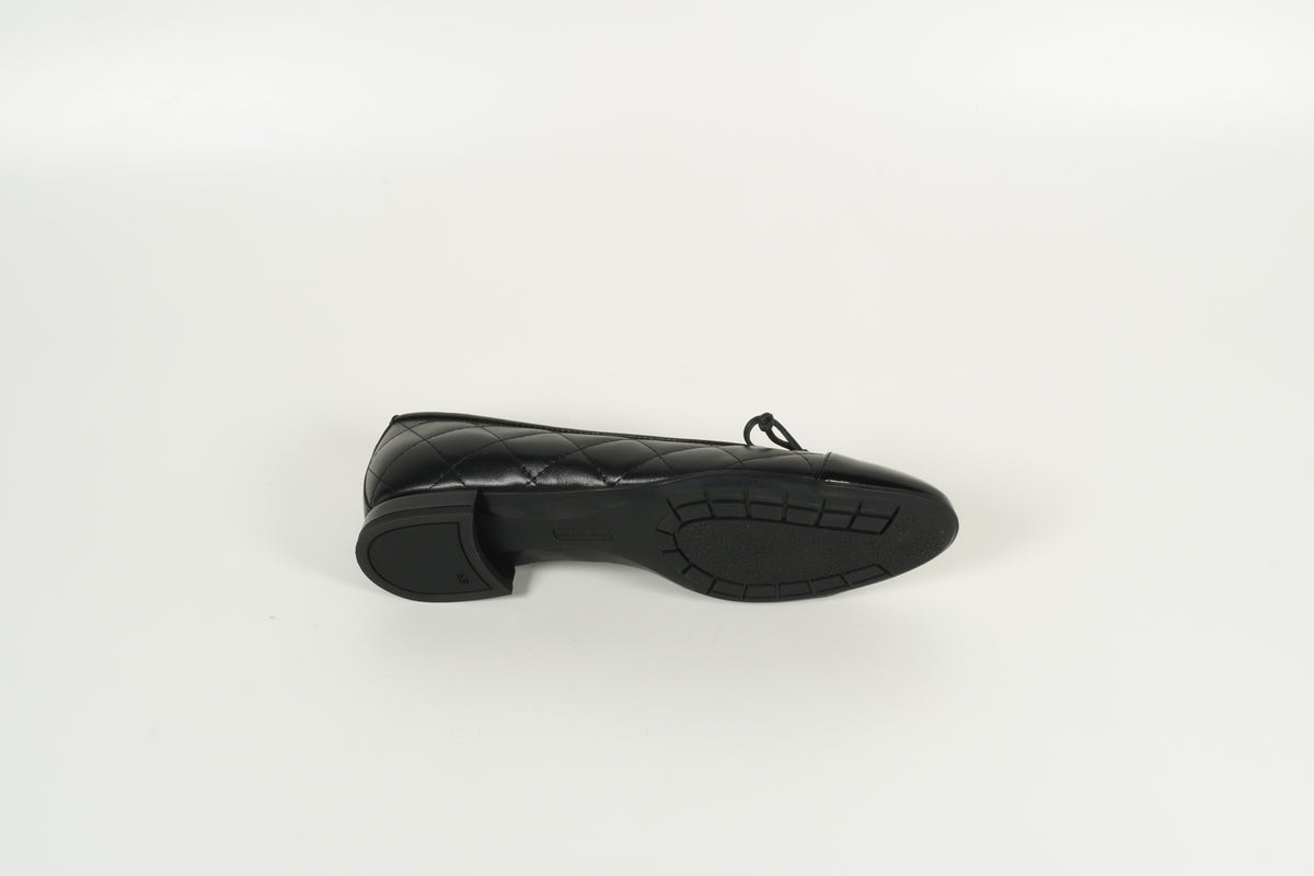 Ballerina Black