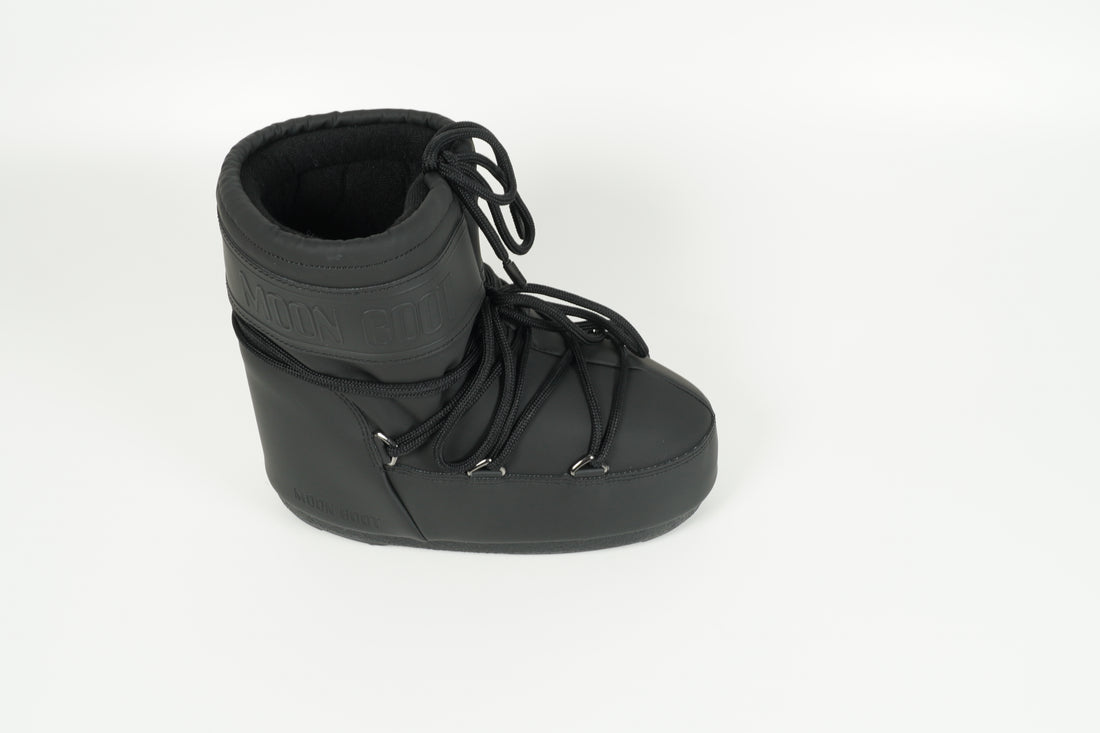 Boot Schwarz