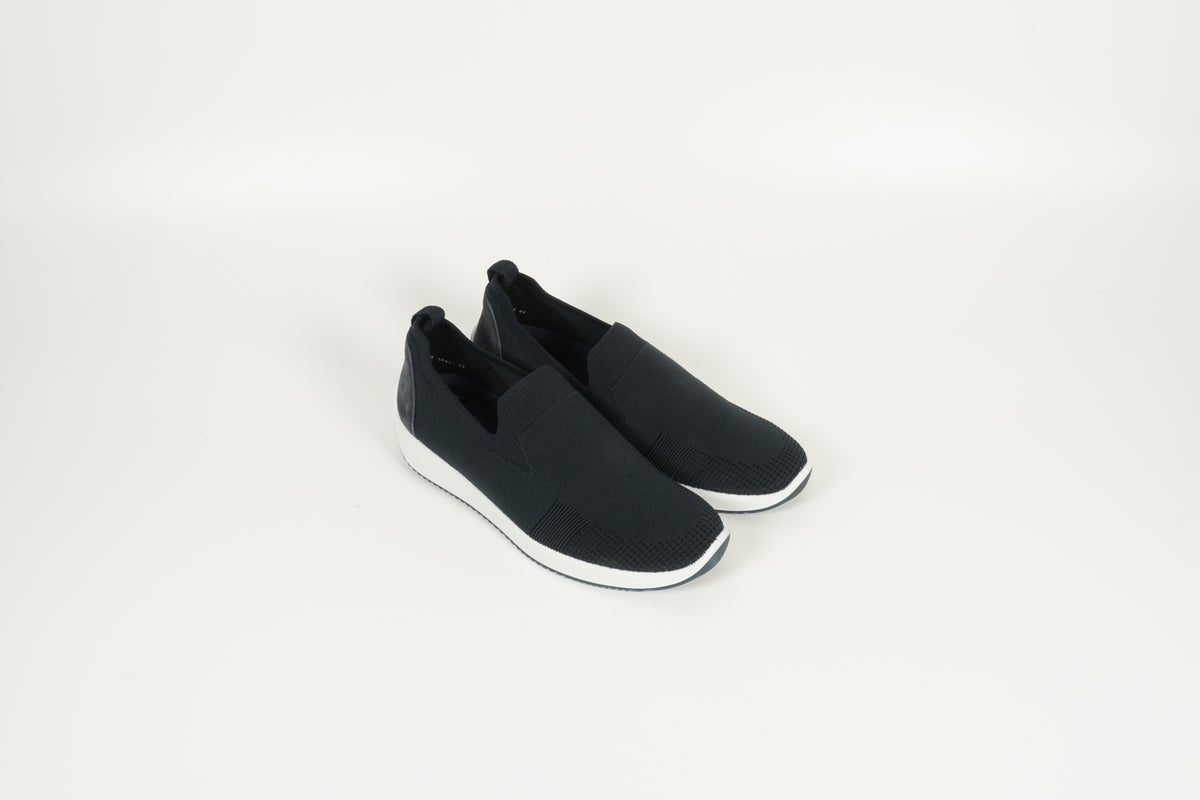 Sneaker Blau