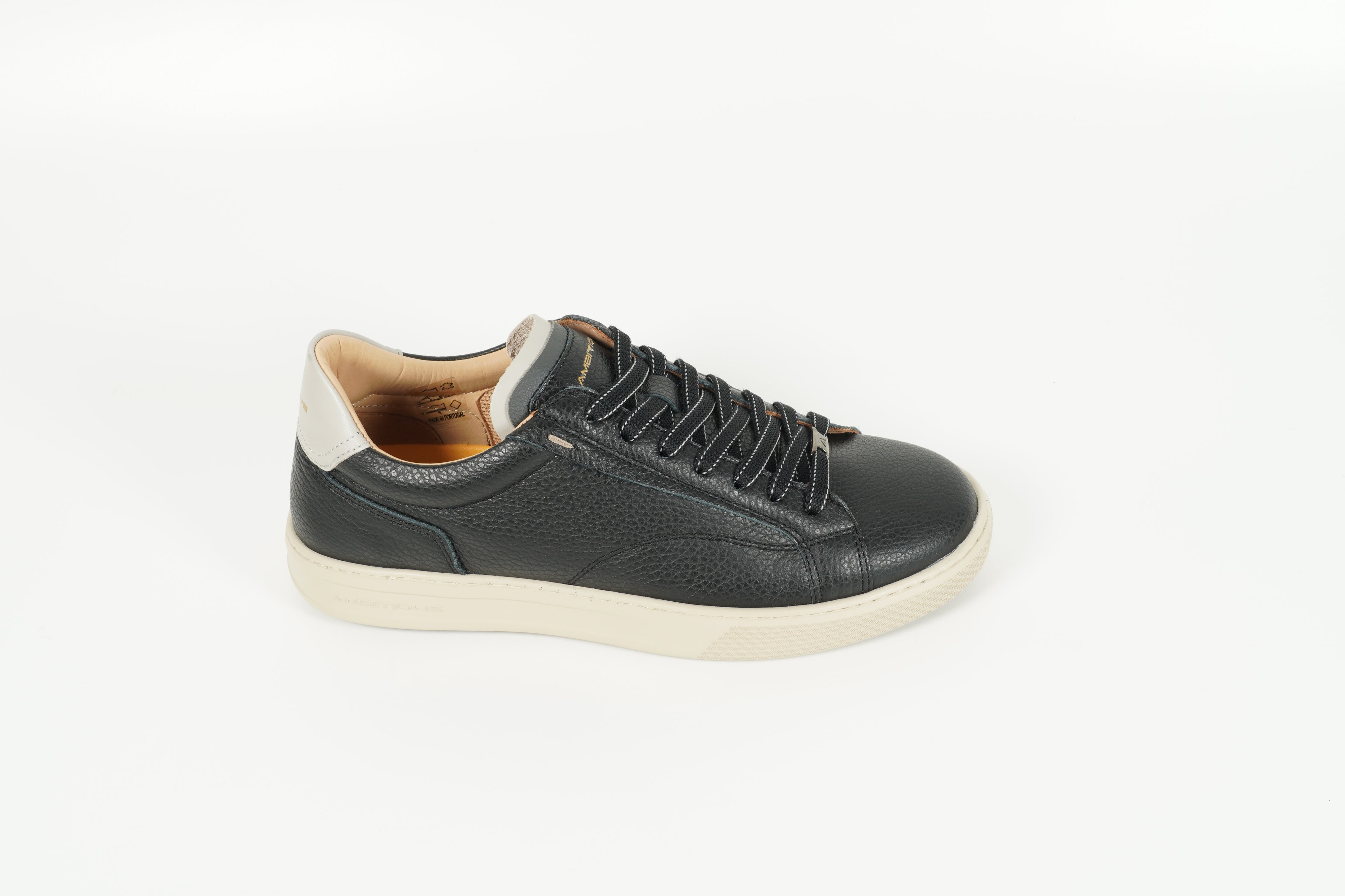 Sneaker Schwarz