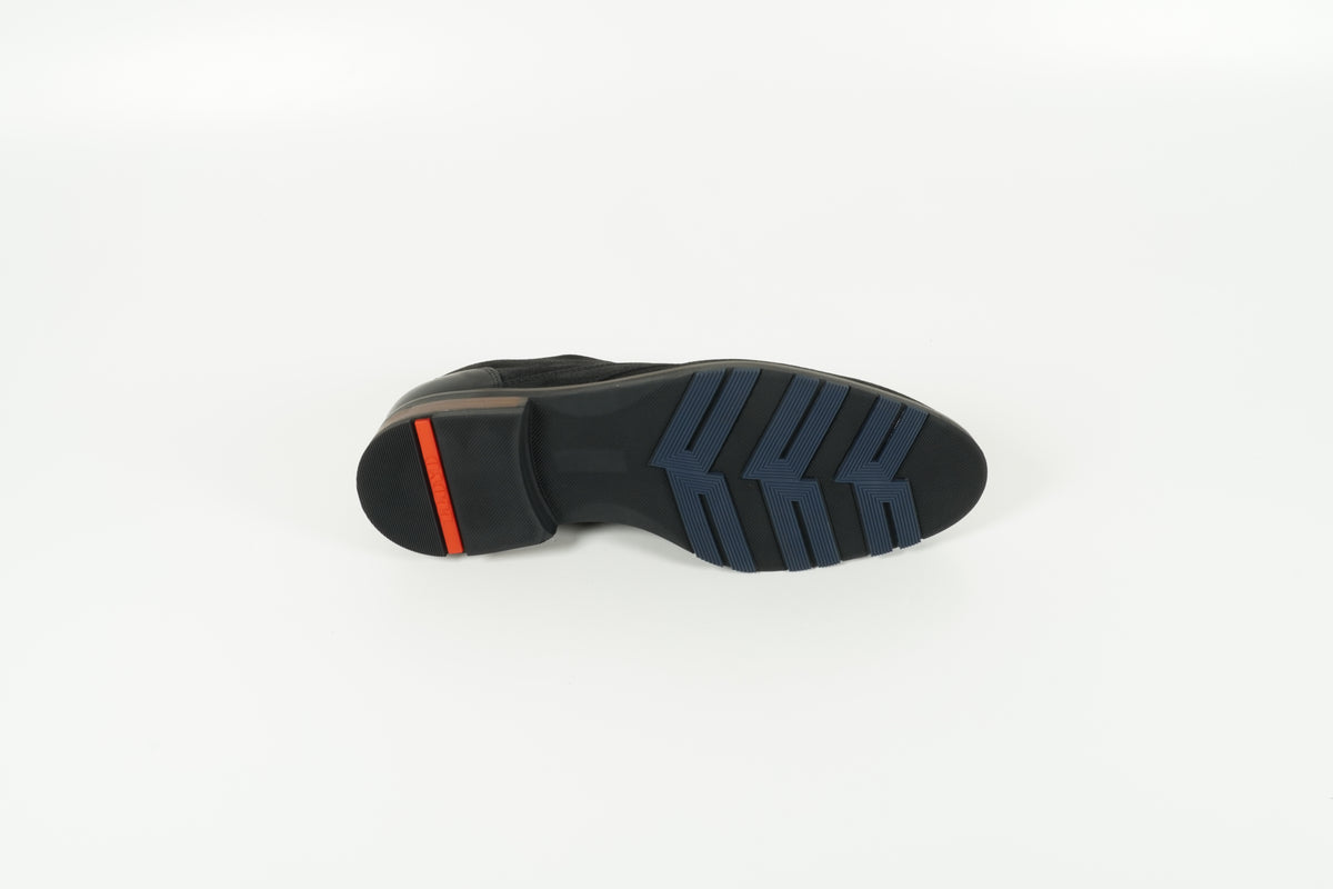 Schnürschuh Schwarz