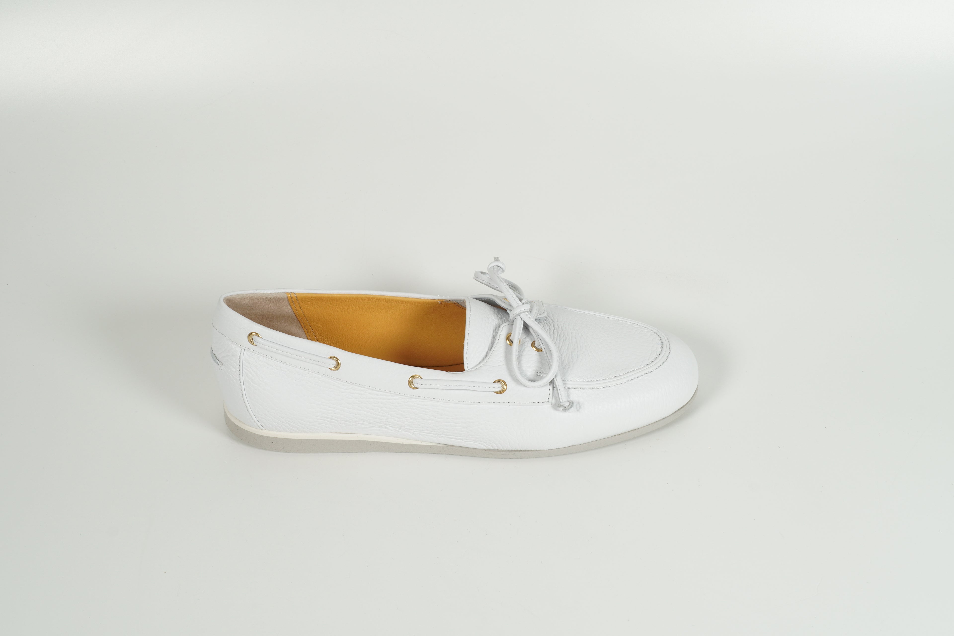 Moccasin Weiss