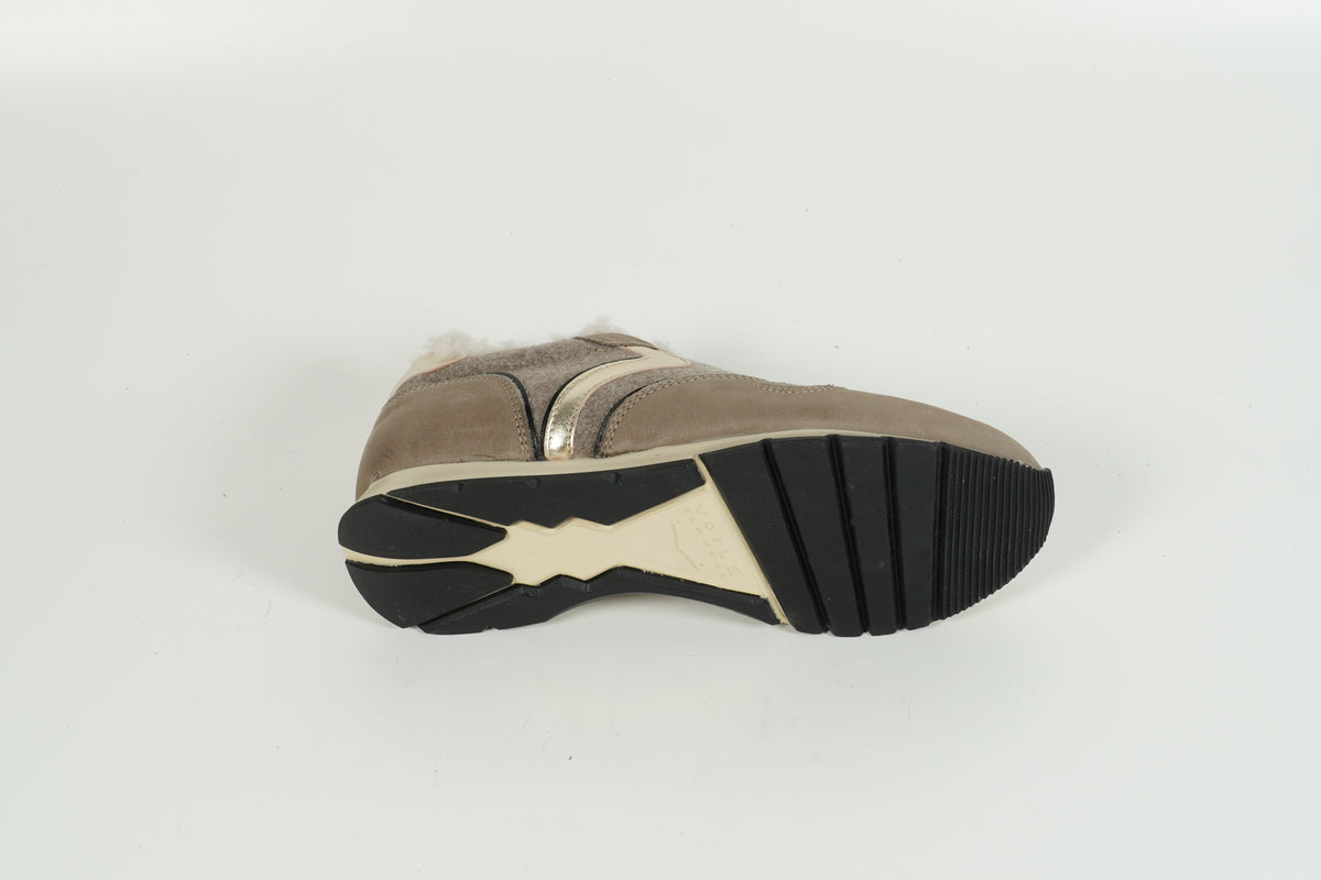 Beige Sneakers