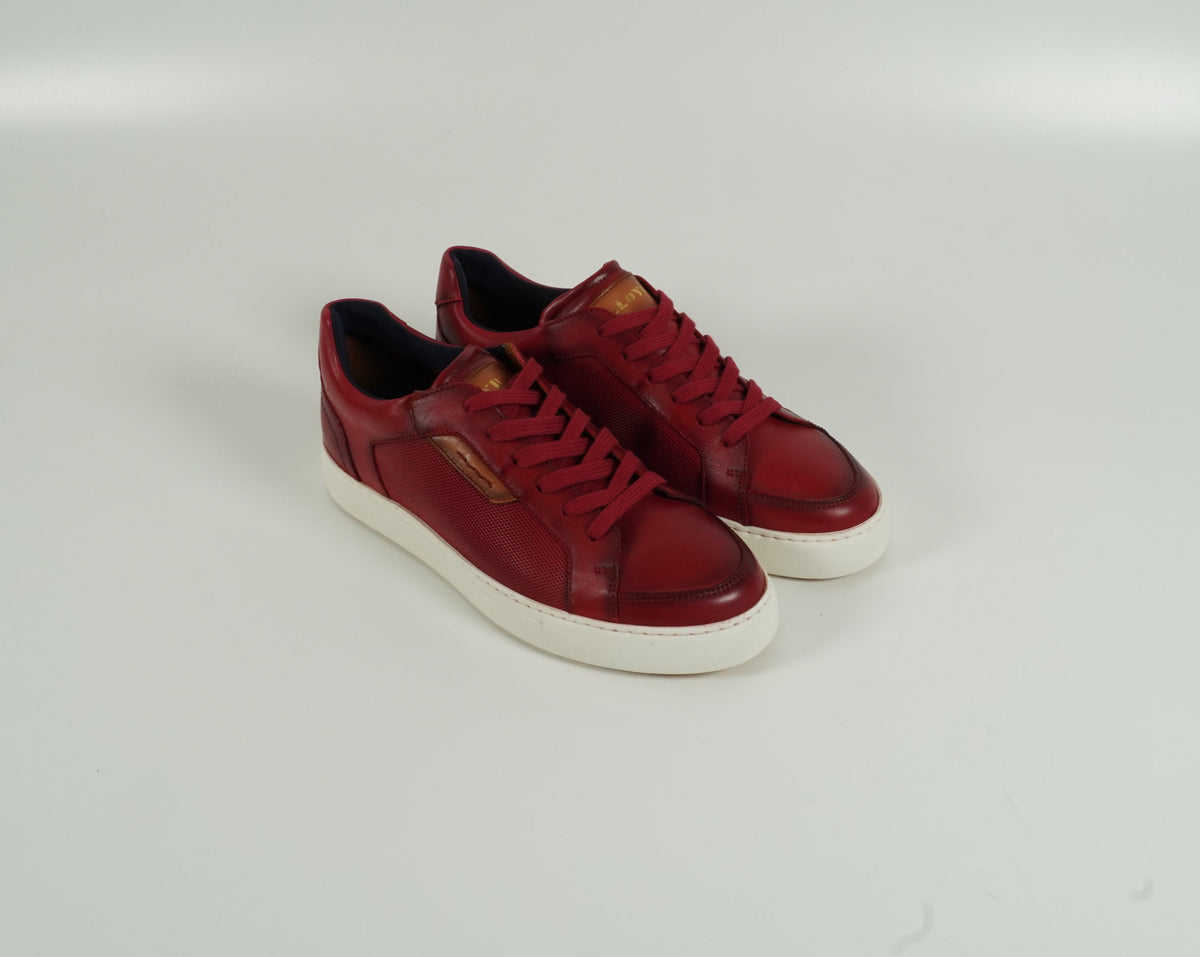 Baskets rouges
