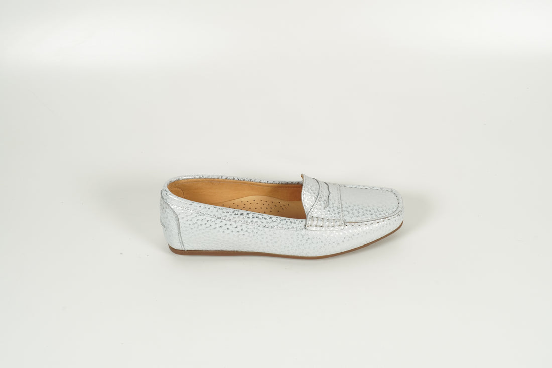 Moccasin White