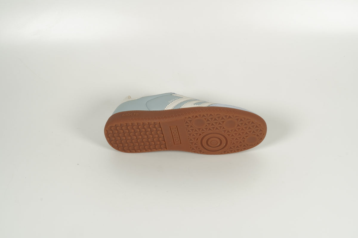 Sneaker Blau