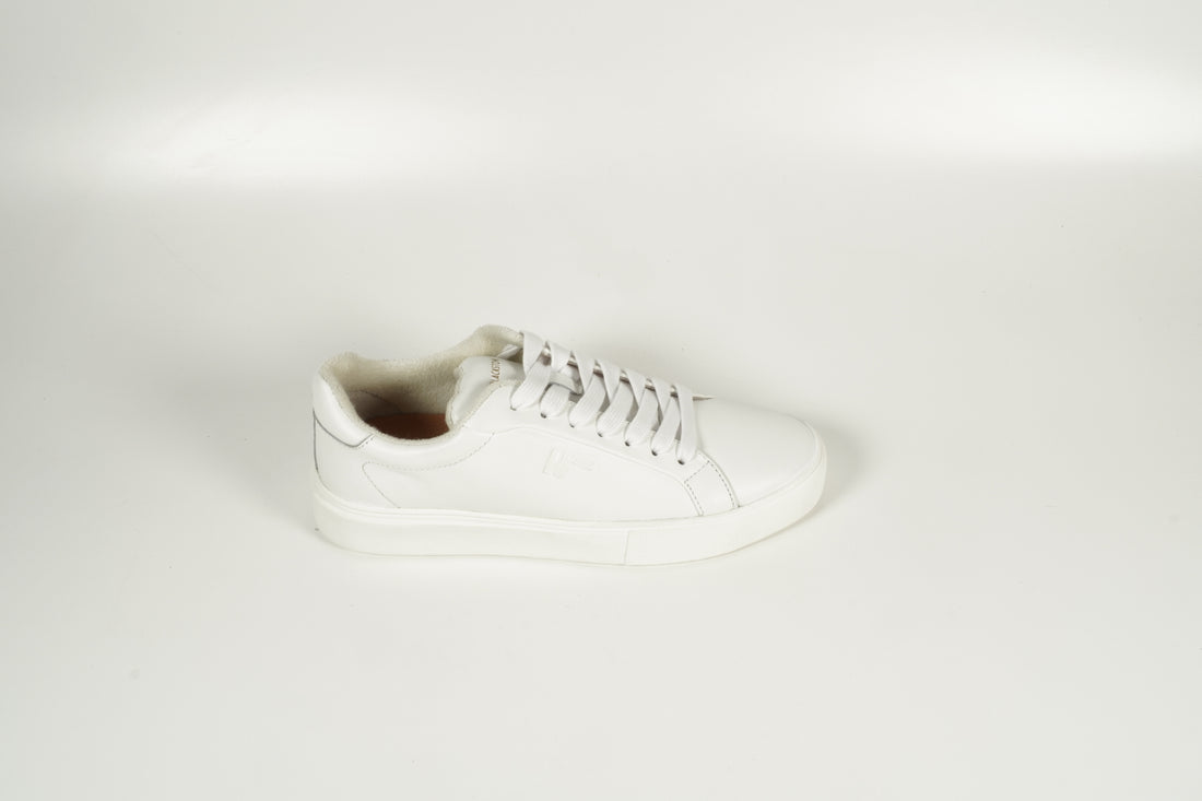 Sneaker White