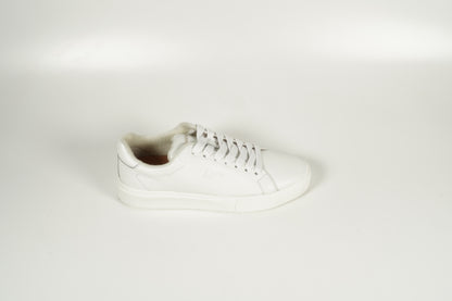 Sneaker White