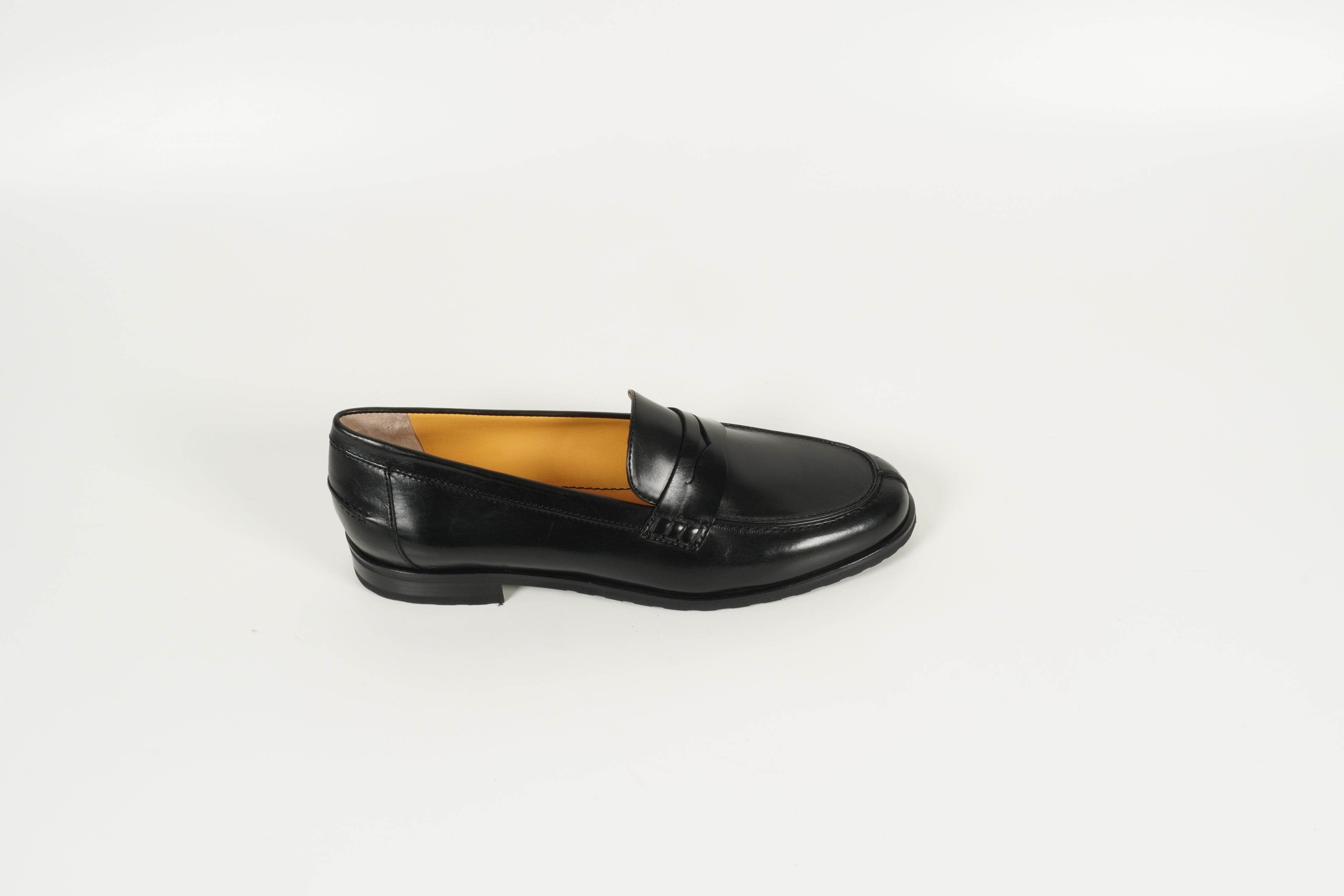 Moccasin Black
