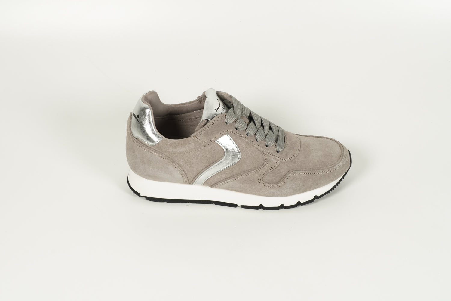 Sneaker Grau