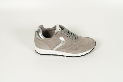 Sneaker Grau