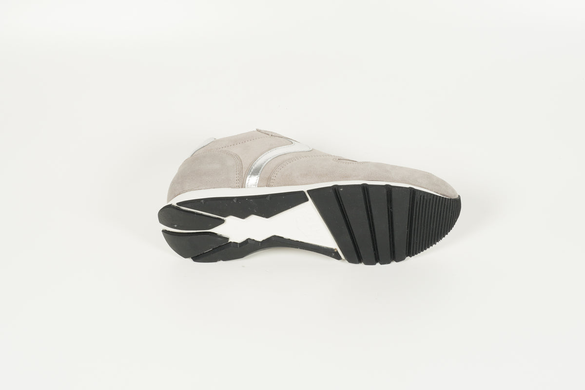 Sneaker Gray