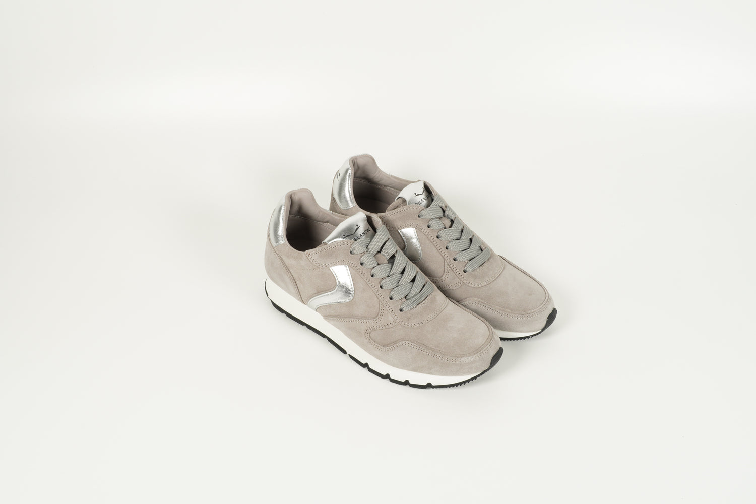 Sneaker Grau