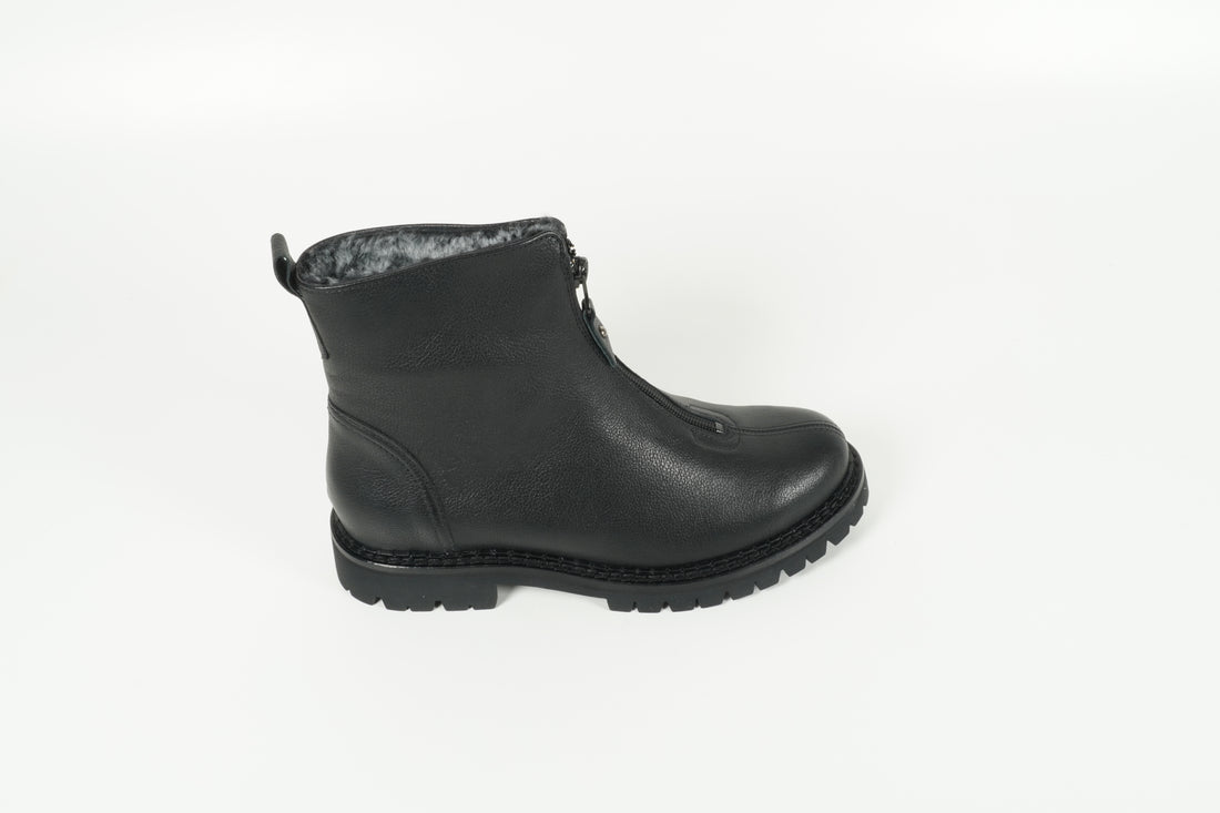 Boat Black