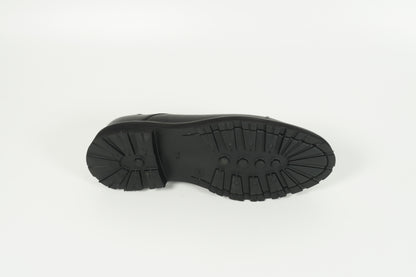 Schnürschuh Schwarz