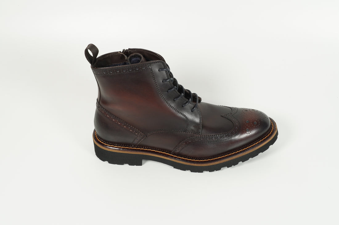 Schnürschuh Braun