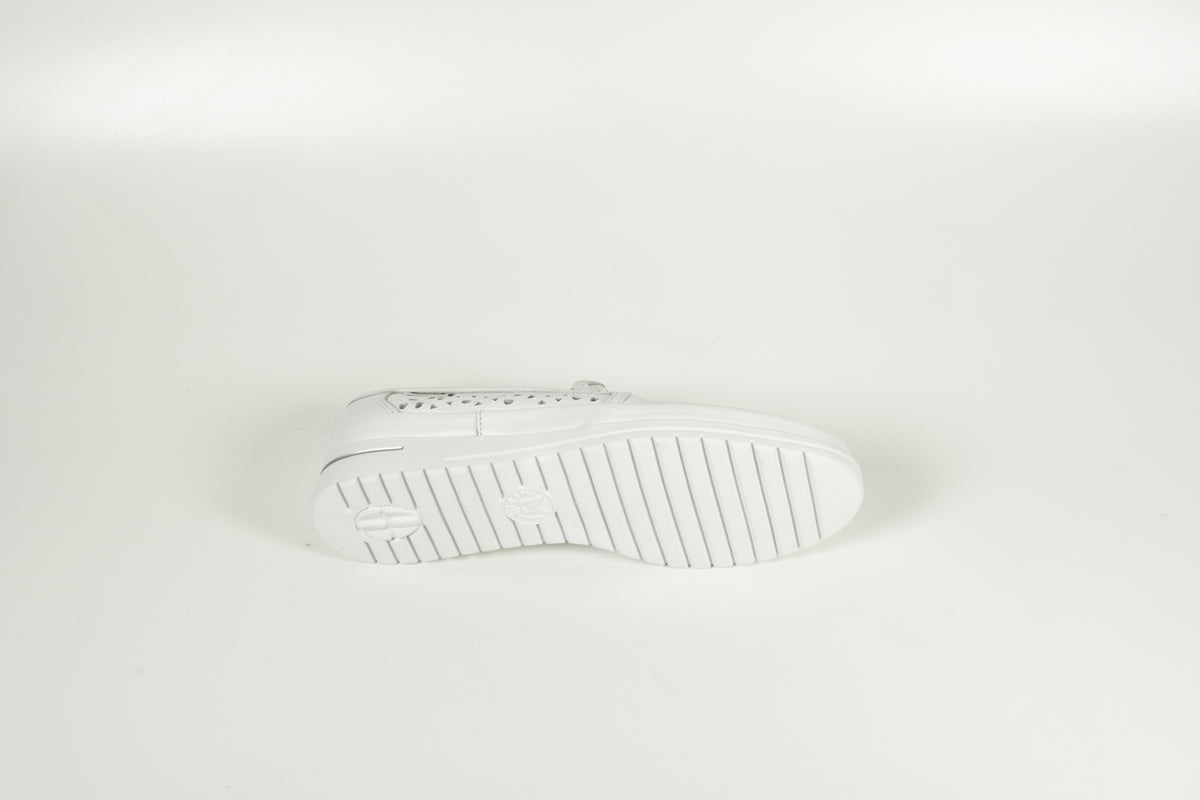 Moccasin White