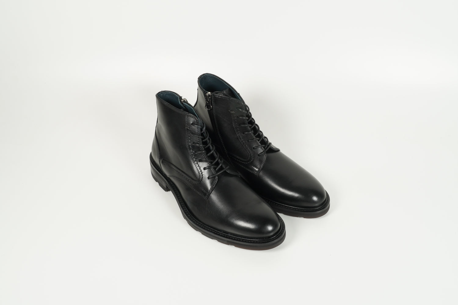 Schnürschuh Schwarz