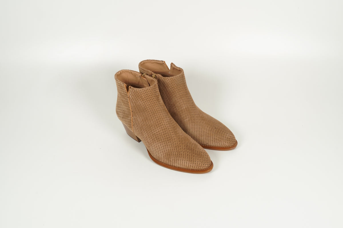 beige ankle boots