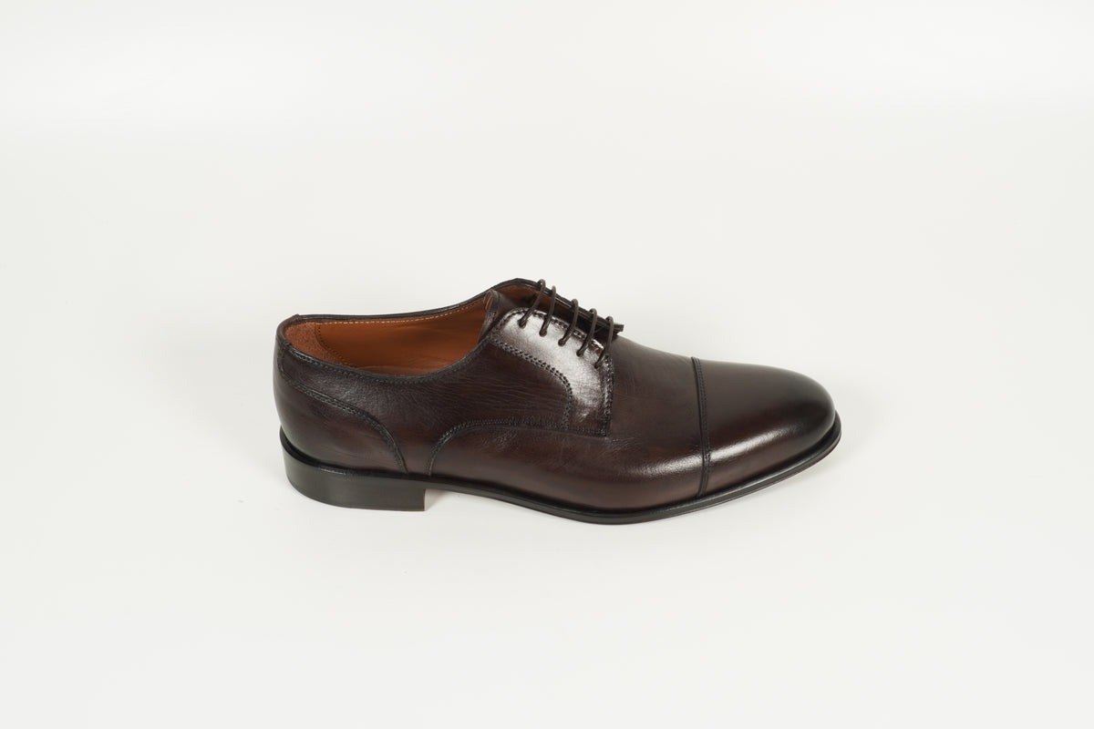 Chaussure à lacets marron