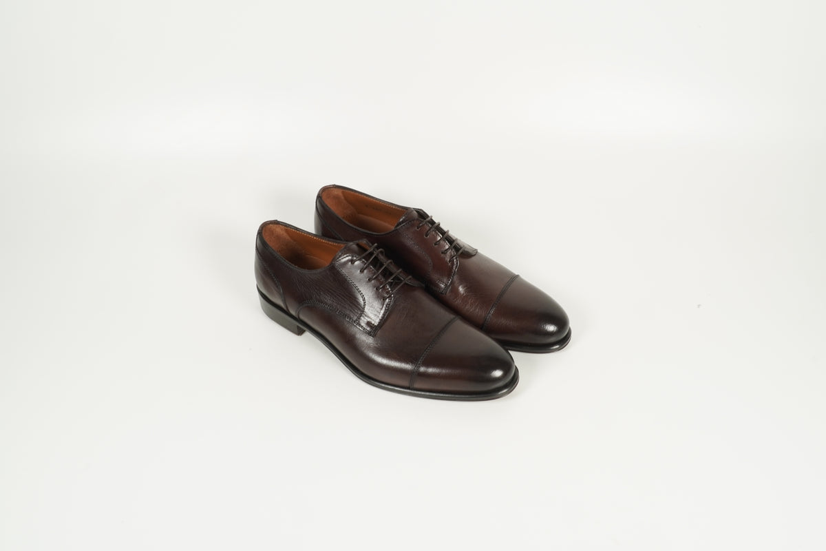 Chaussure à lacets marron