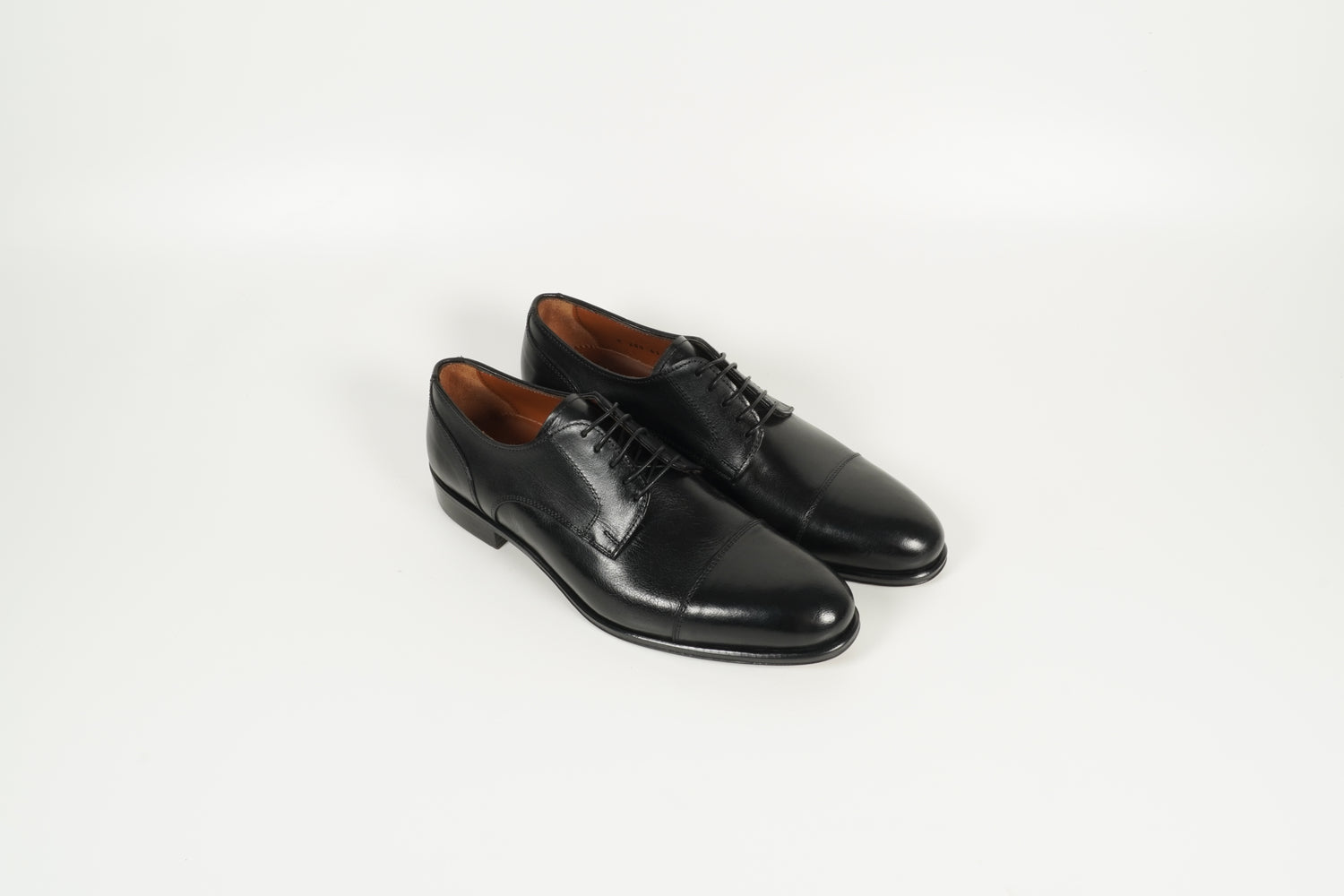 Schnürschuh Schwarz