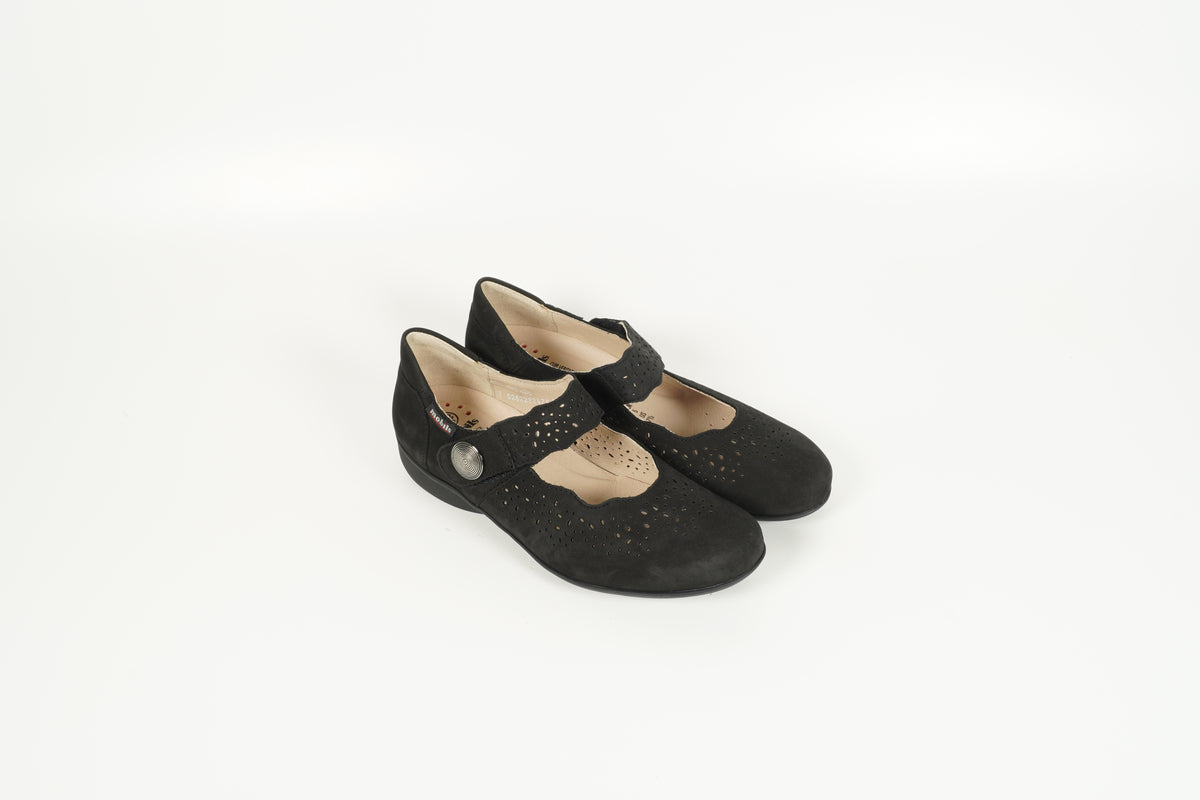 Ballerina Black
