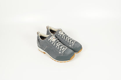 Schnürschuh Grau