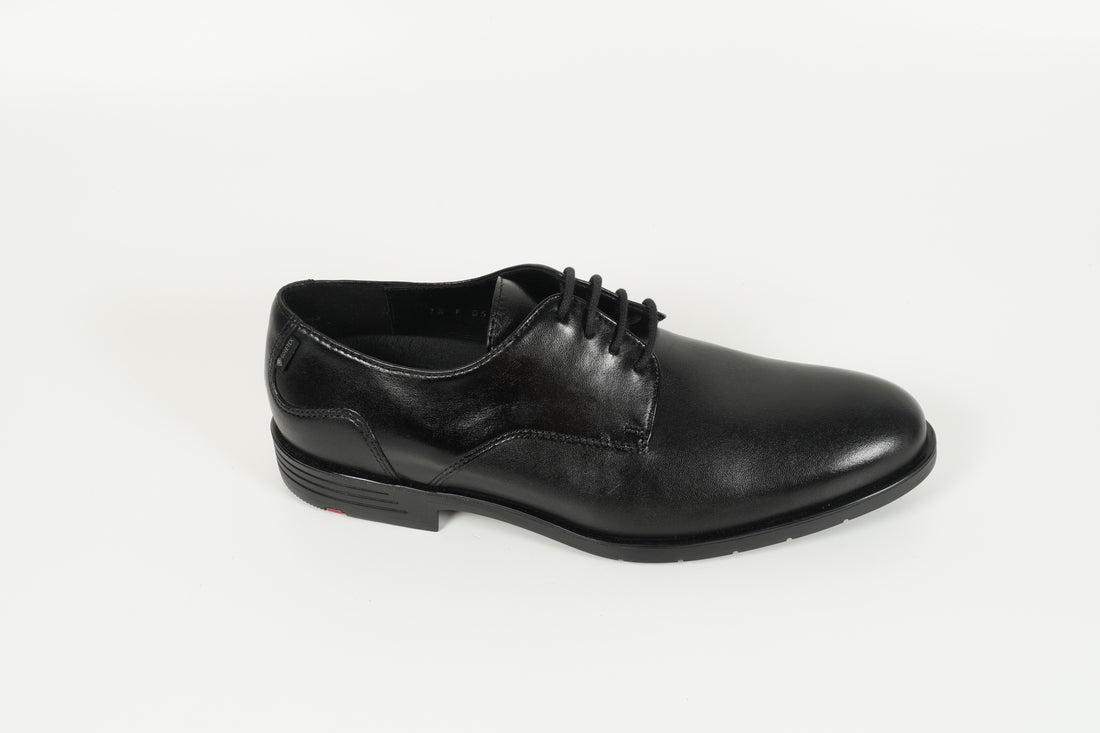 Schnürschuh Schwarz