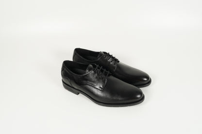 Schnürschuh Schwarz