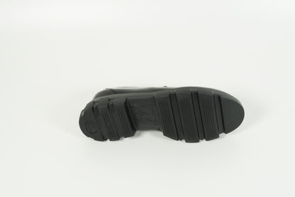 Schnürschuh Schwarz