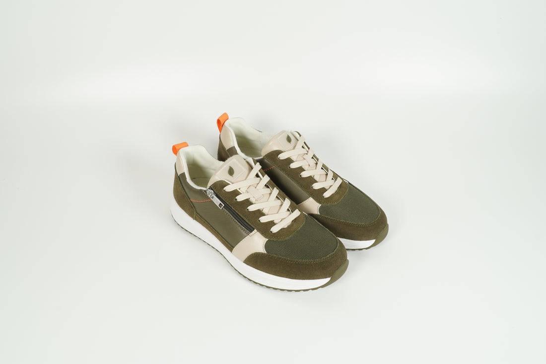 Sneaker Grün