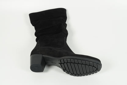 56.606.47 Soft Nubuck black