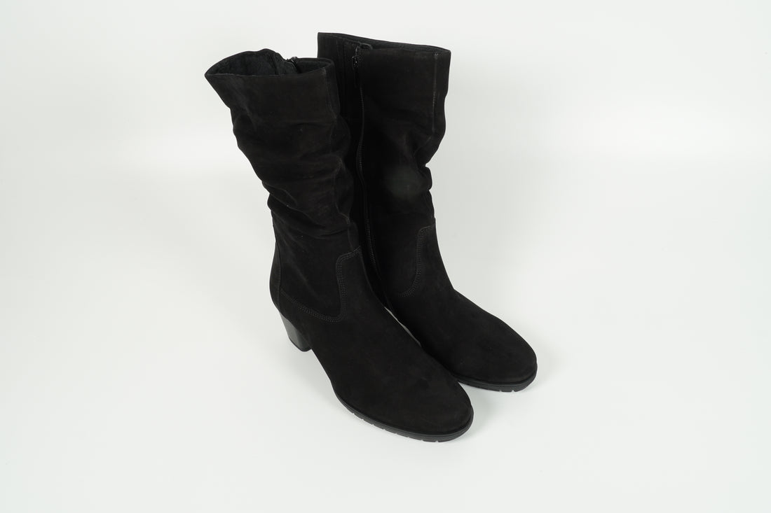 56.606.47 Soft Nubuck black
