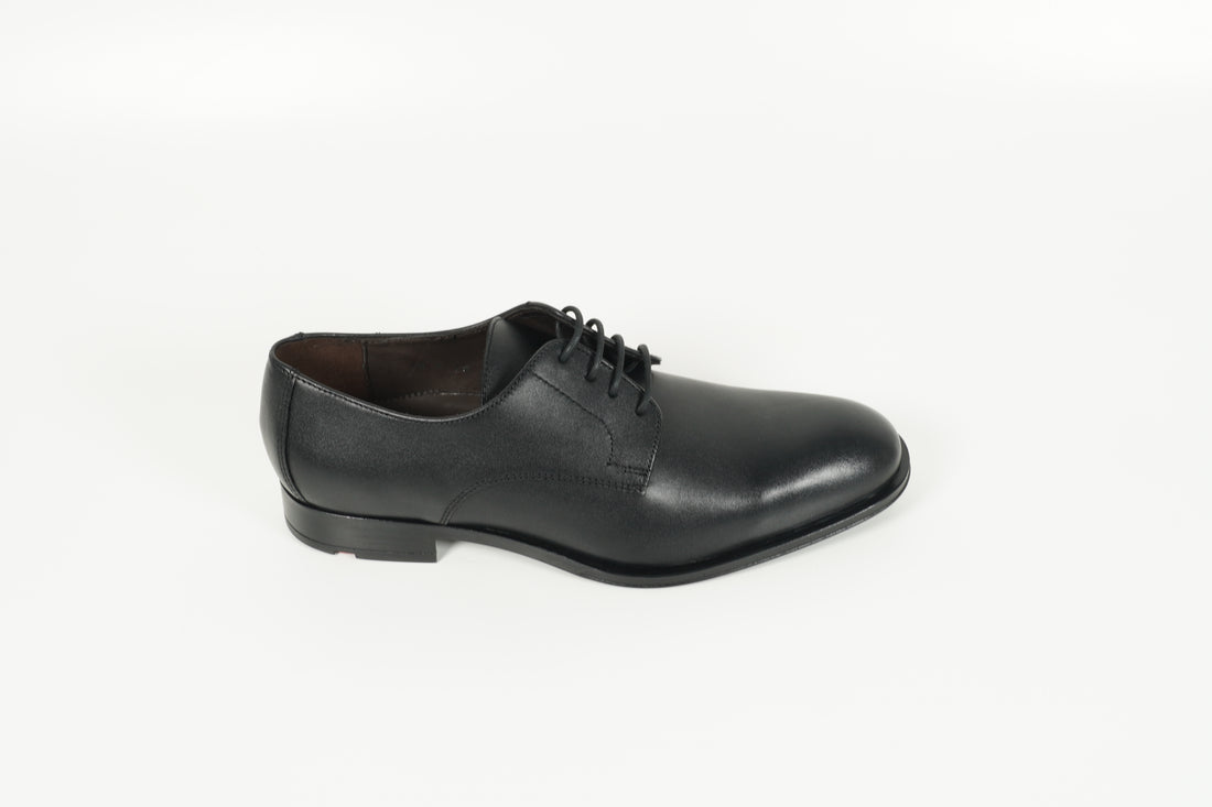 Schnürschuh Schwarz