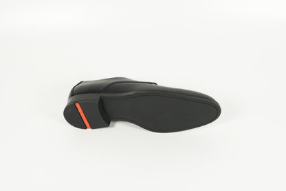 Schnürschuh Schwarz