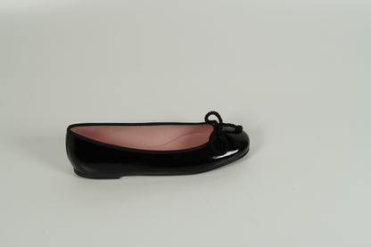 Ballerina Black