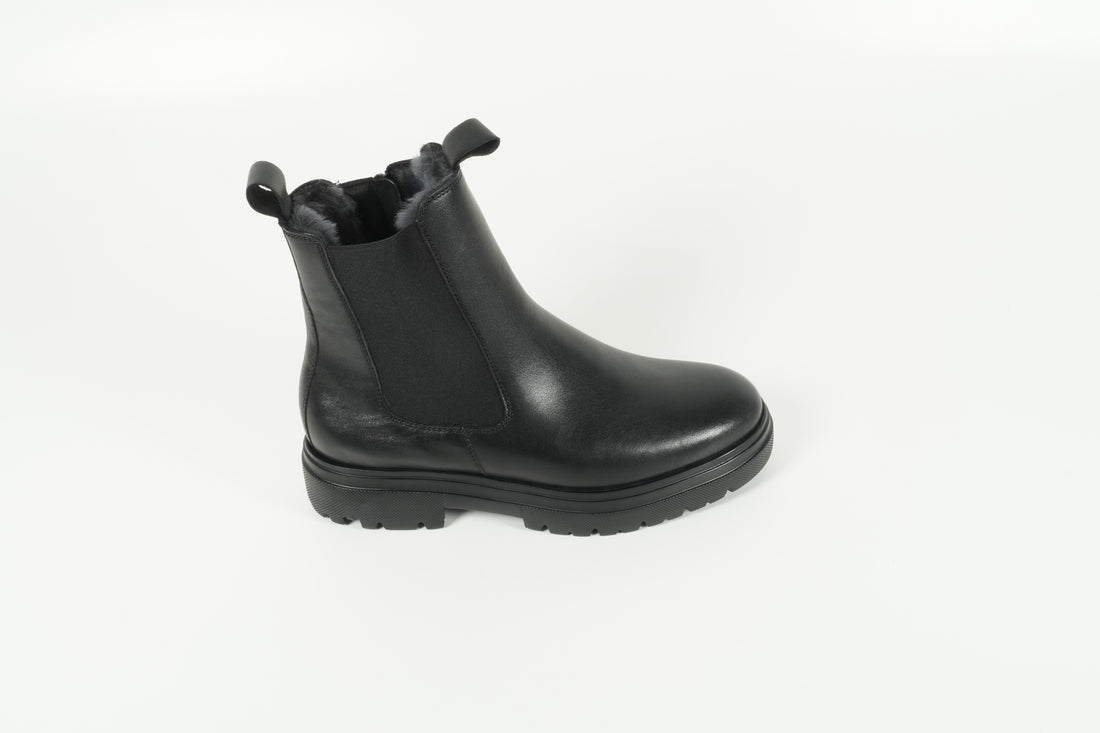 Boot Schwarz