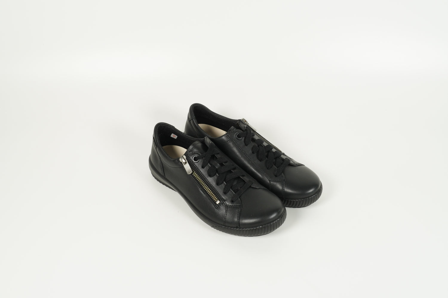 2-000219-0200 Cuir nappa noir