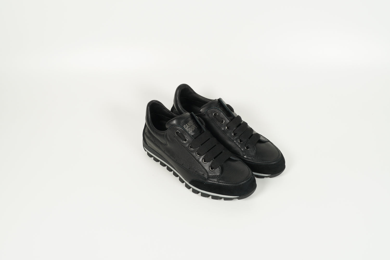 Sneaker Schwarz