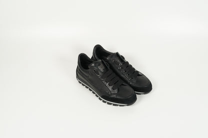 Sneaker Schwarz