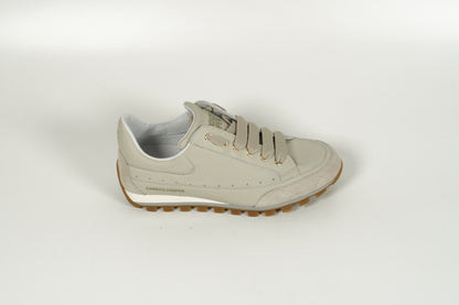 Sneaker Grau