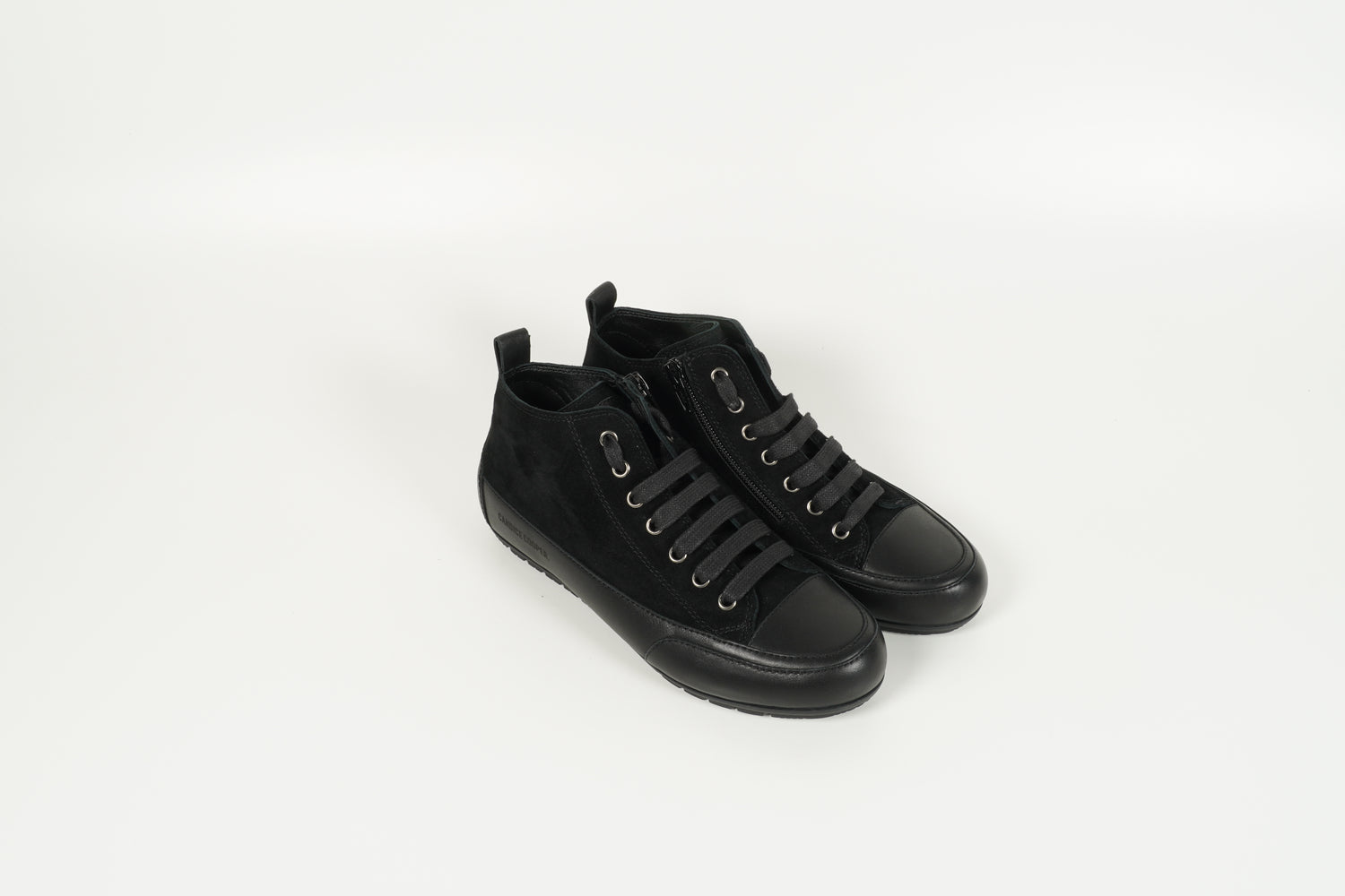 Sneaker Schwarz